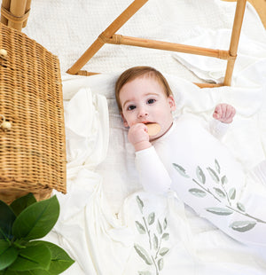 Blooming Leaves Blanket