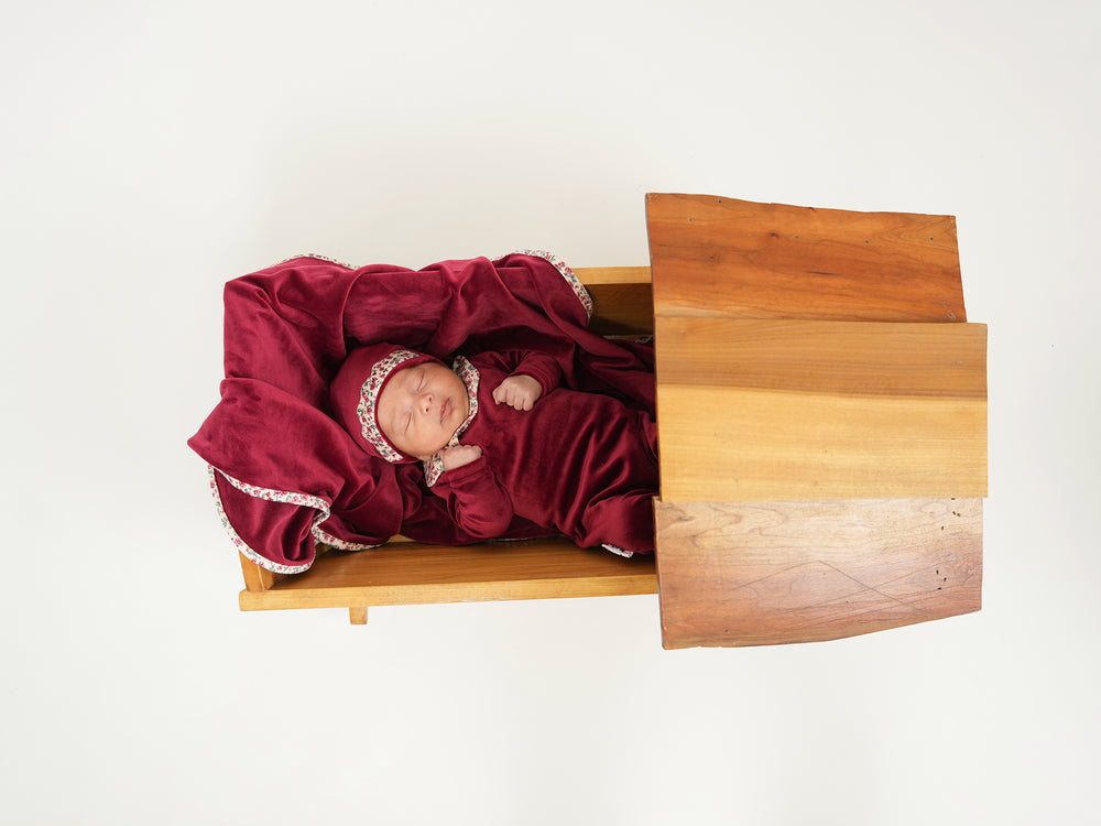 Girl's Velour Collar Blanket