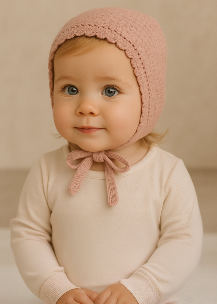 Scallop Knit Bonnet