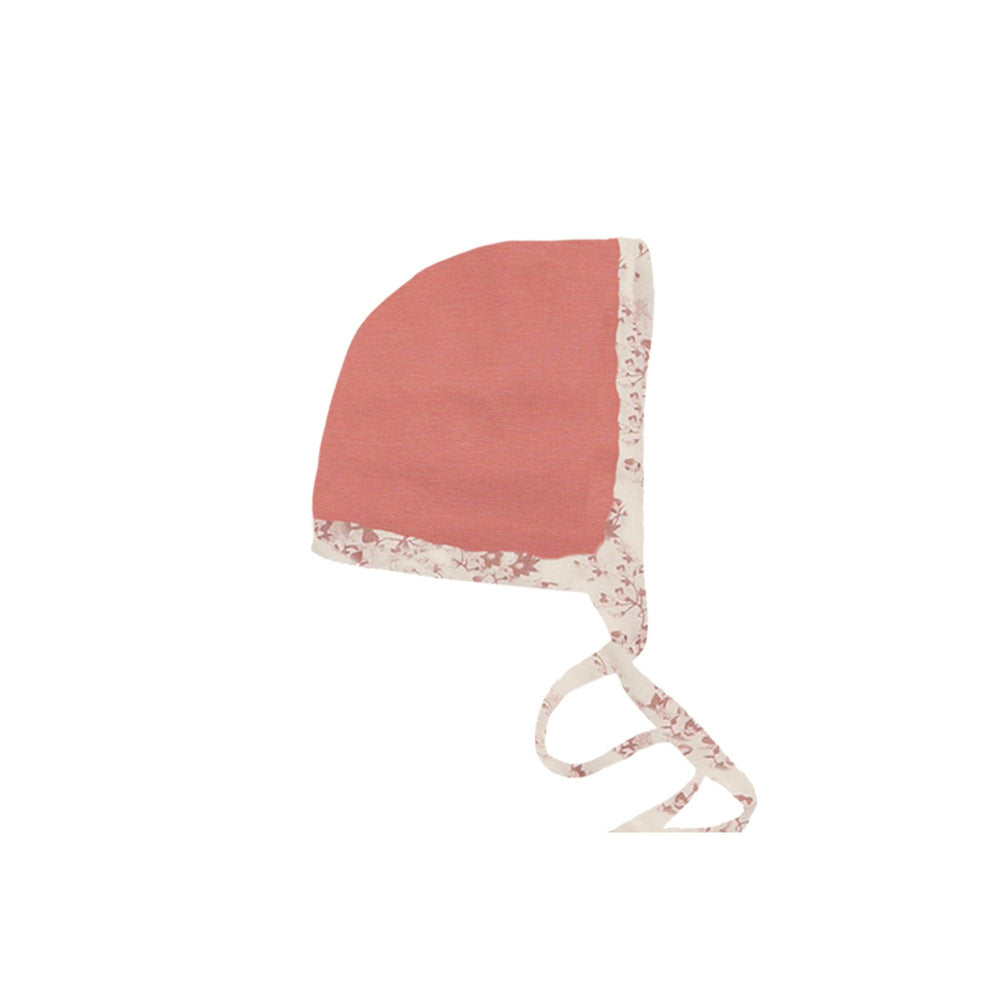 
            
                Load image into Gallery viewer, Scalloped Collar Bonnet - Maniere
            
        